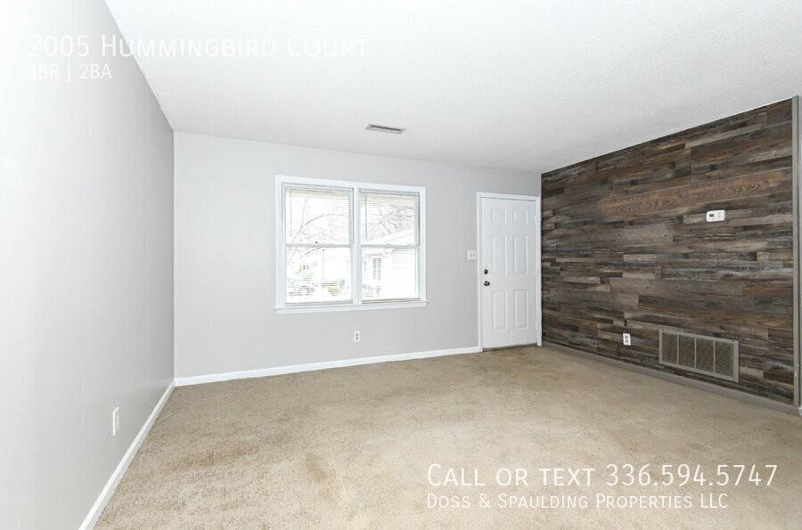 2005 Hummingbird Ct - Photo 6 of 27