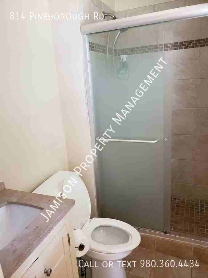 814 Pineborough Rd - Photo 7 of 12