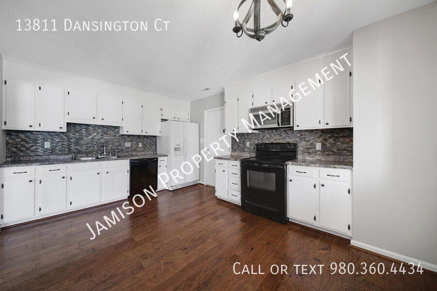 13811 Dansington Ct - Photo 7 of 29