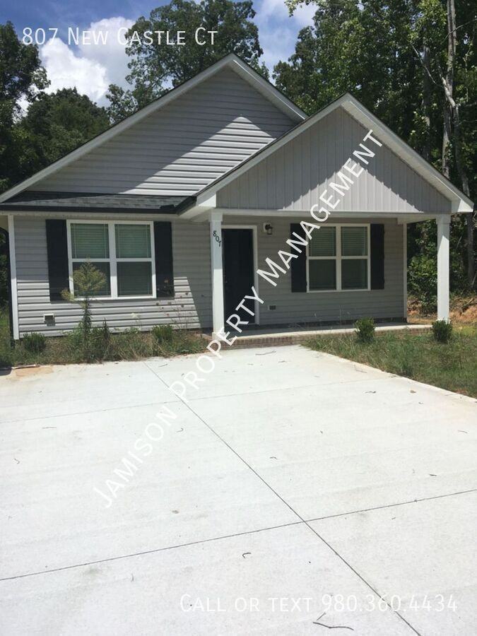 807 New Castle Ct - Photo 2 of 14