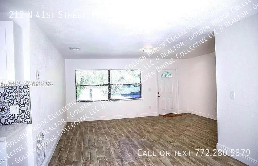 212 N 41st St - Photo 3 of 12
