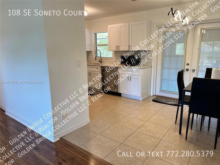 108 Se Soneto Ct - Photo 2 of 12