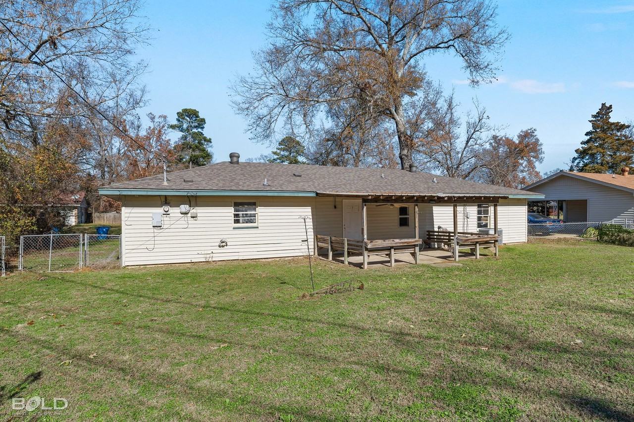 1009 Dale Dr - Photo 3 of 29