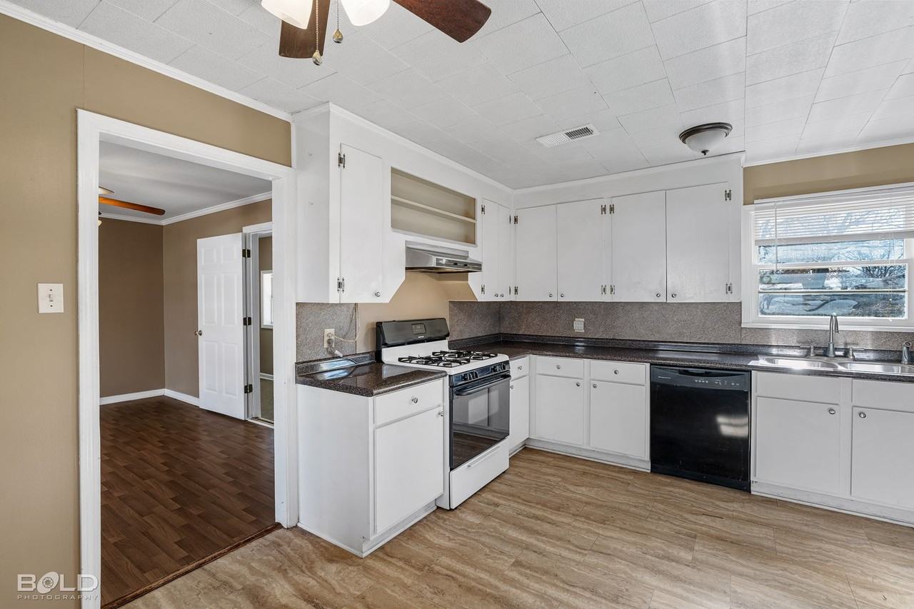 1009 Dale Dr - Photo 7 of 29