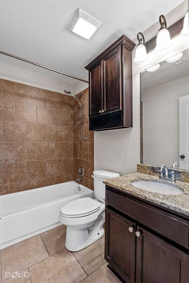 2370 Tallgrass Cir - Photo 2 of 35