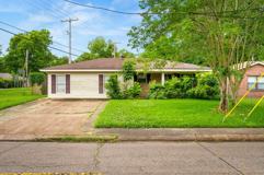 2020 Clover Ln - Photo 1 of 1