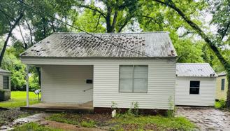 2418 Alma St - Photo 1 of 1