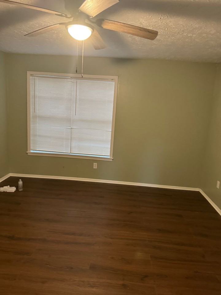 2418 Alma St - Photo 4 of 12