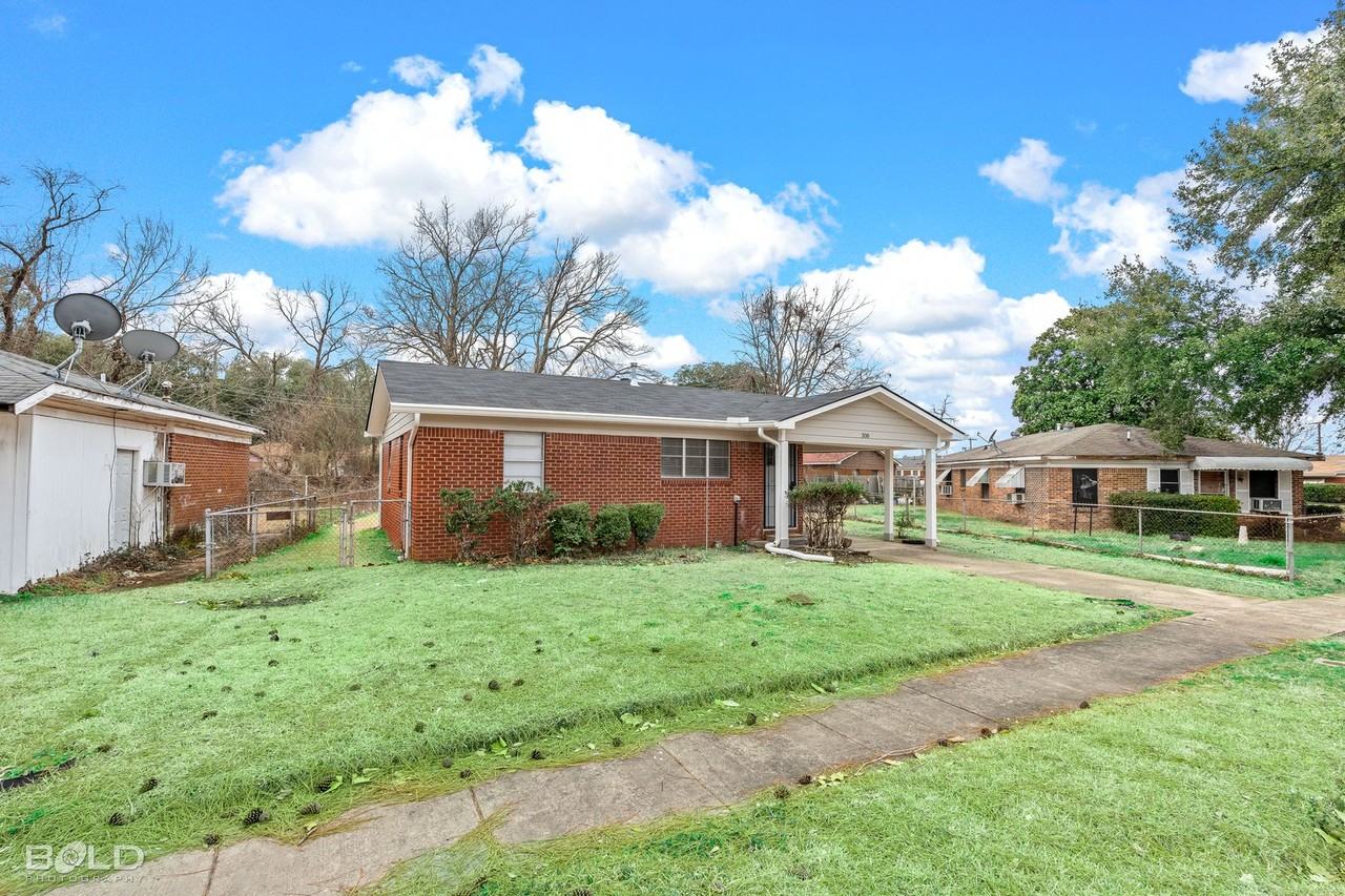 308 Oregon Ave - Photo 7 of 27