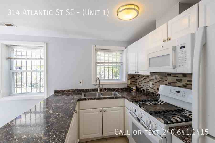 314 Atlantic St Se - Photo 6 of 18