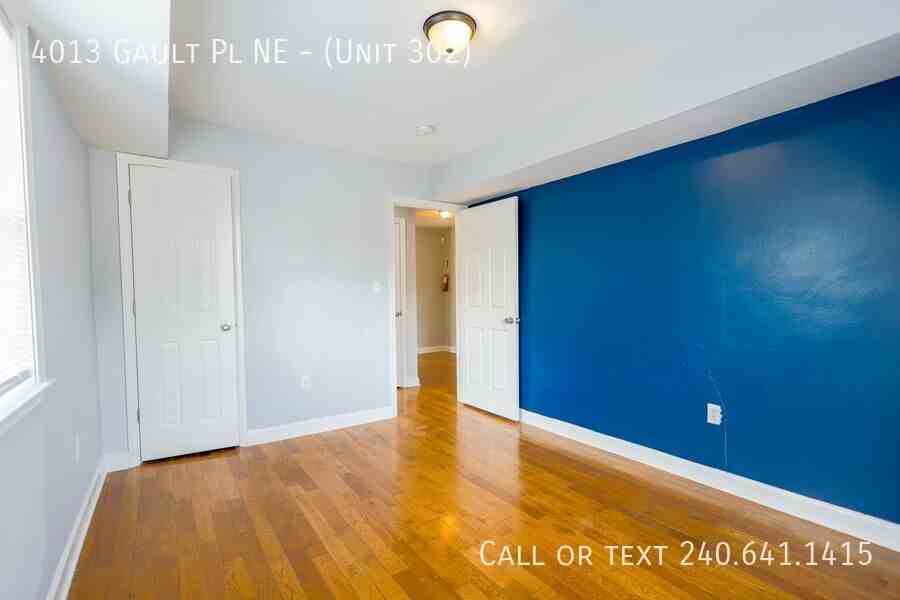 4013 Gault Pl Ne - Photo 7 of 12