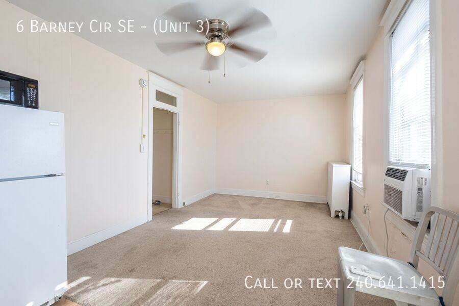 6 Barney Cir Se - Photo 2 of 8