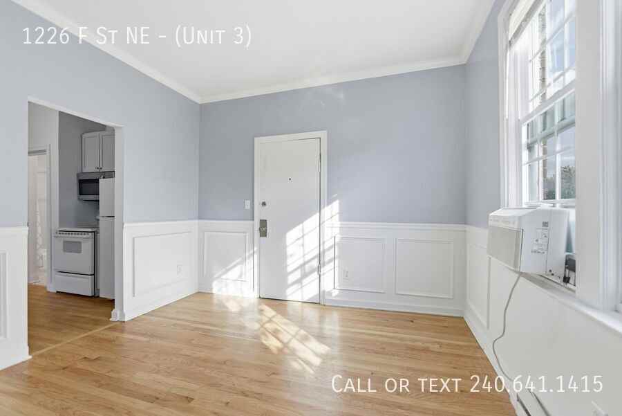 1226 F St Ne - Photo 3 of 16