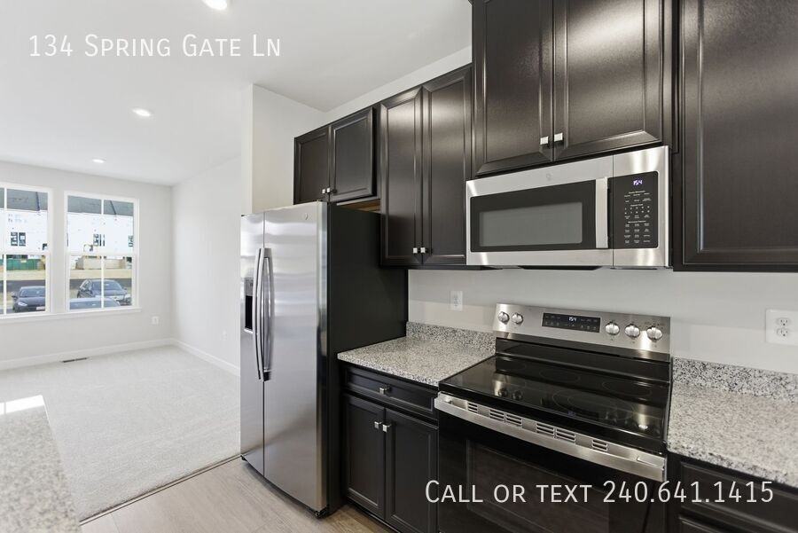 134 Spring Gate Ln - Photo 3 of 24