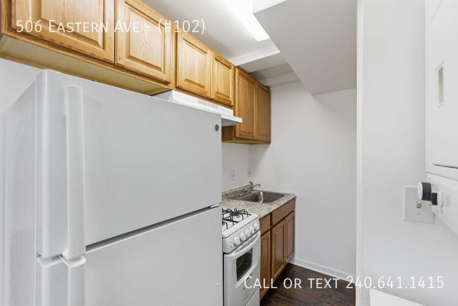506 Eastern Ave Ne #102 - Photo 6 of 15