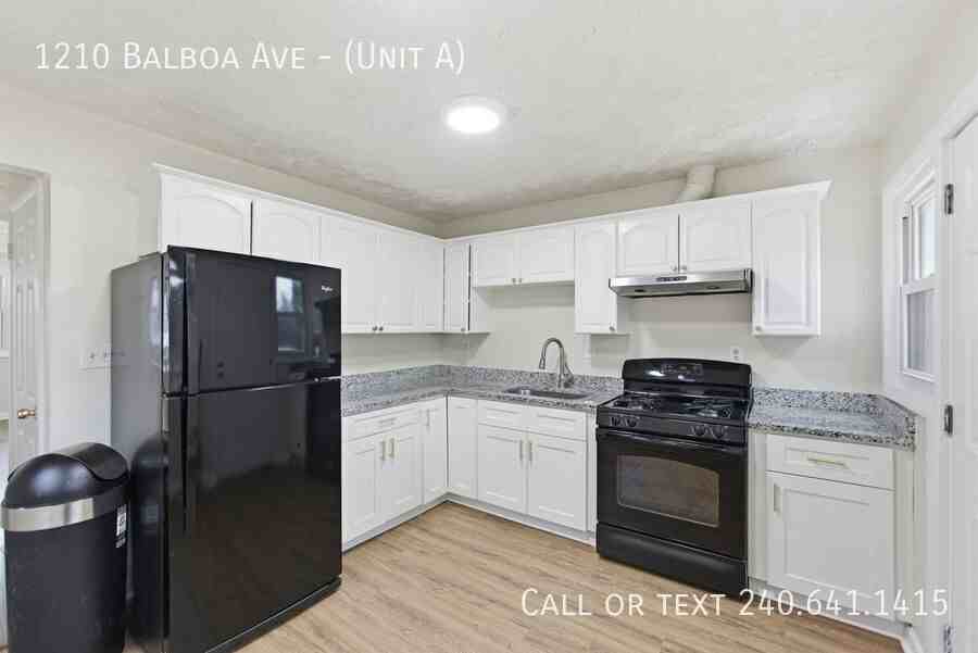1210 Balboa Ave #A - Photo 5 of 14