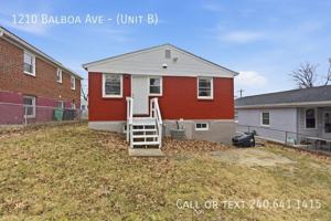 featured image of 1210 Balboa Ave #B