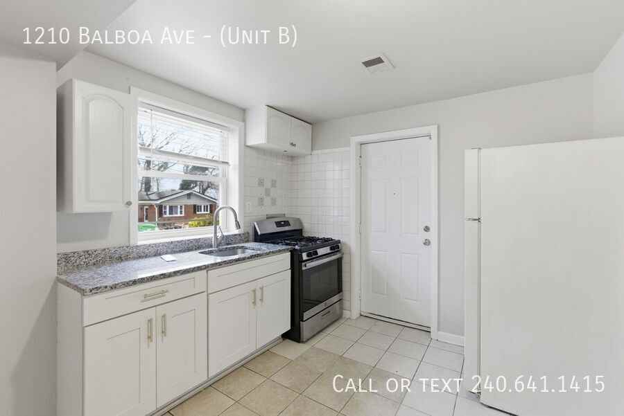 1210 Balboa Ave - Photo 7 of 16