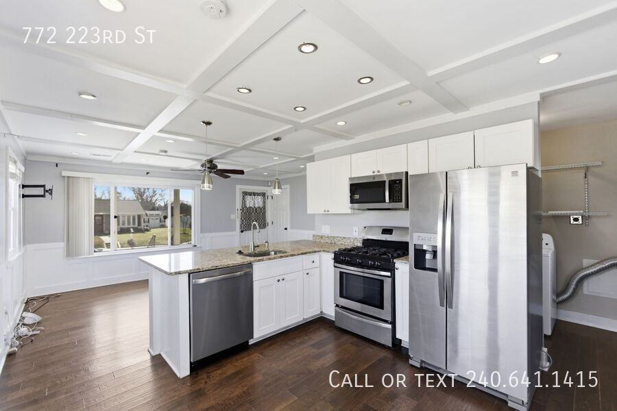 772 223rd St - Photo 5 of 17