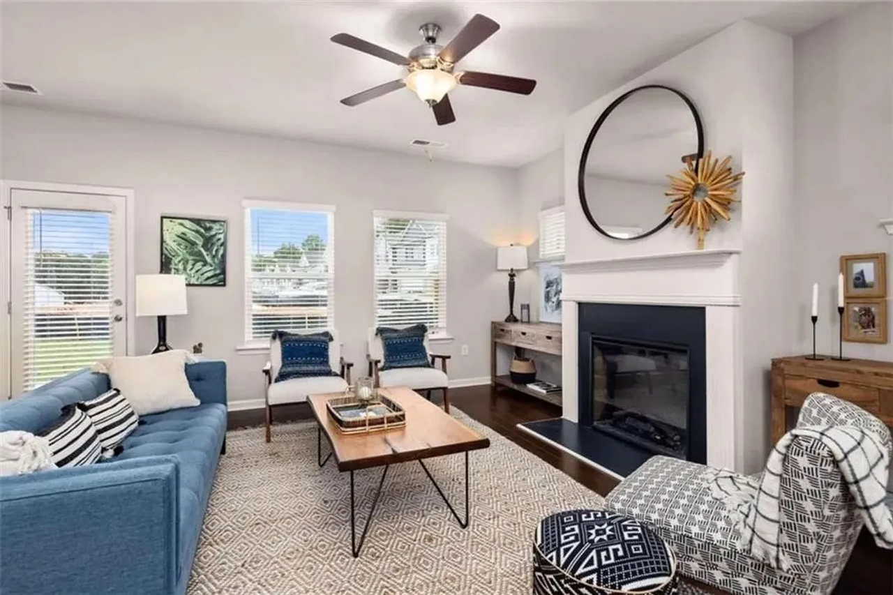 3369 The Way Pl - Photo 4 of 13