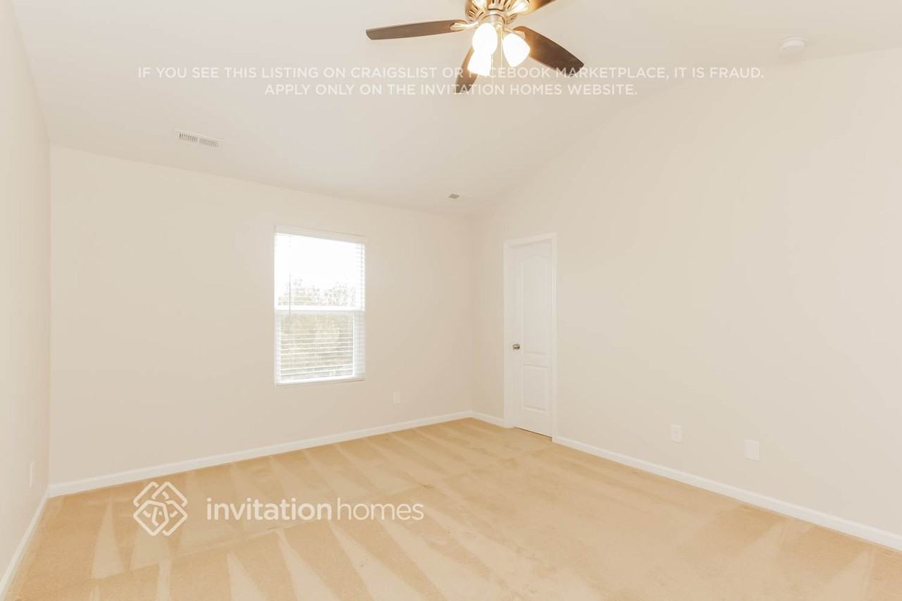 2256 Latimer Ln - Photo 5 of 15