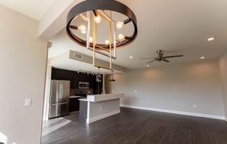 604 N Bluff Dr - Photo 1 of 1