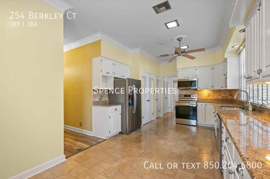 254 Berkley Ct - Photo 7 of 29