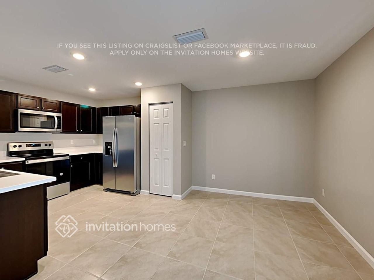 1081 Sw Macao Ave - Photo 7 of 19