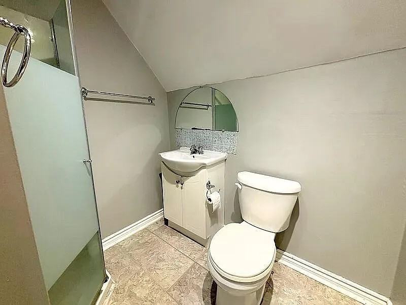 76 Sanford Ave S #4 - Photo 7 of 7