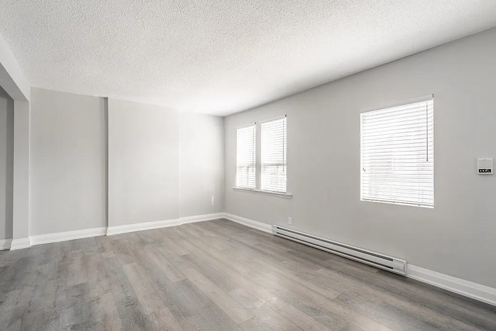 81 Gibson Ave #6 - Photo 5 of 13