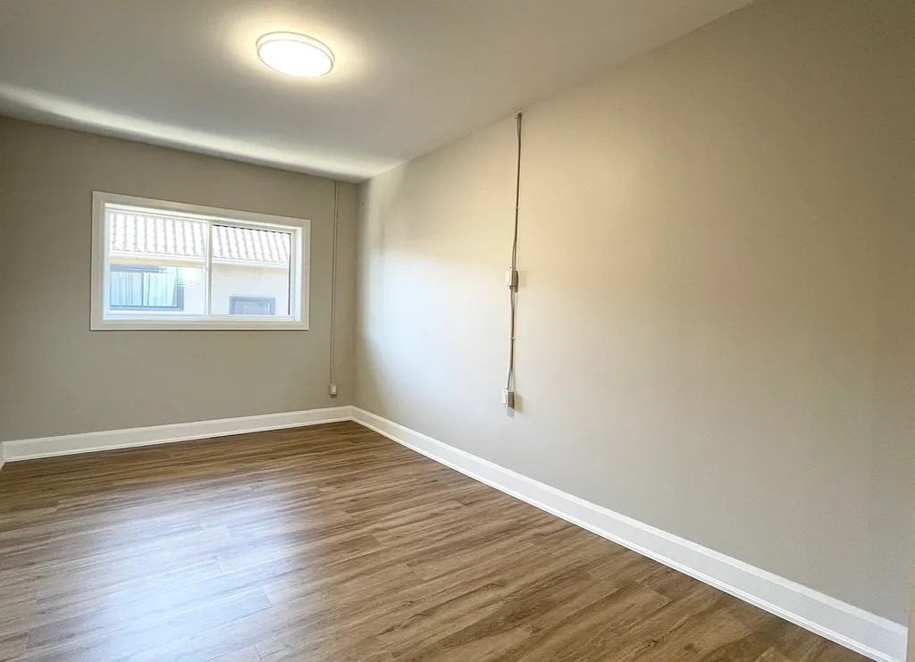 540 King St E #C7 - Photo 5 of 12
