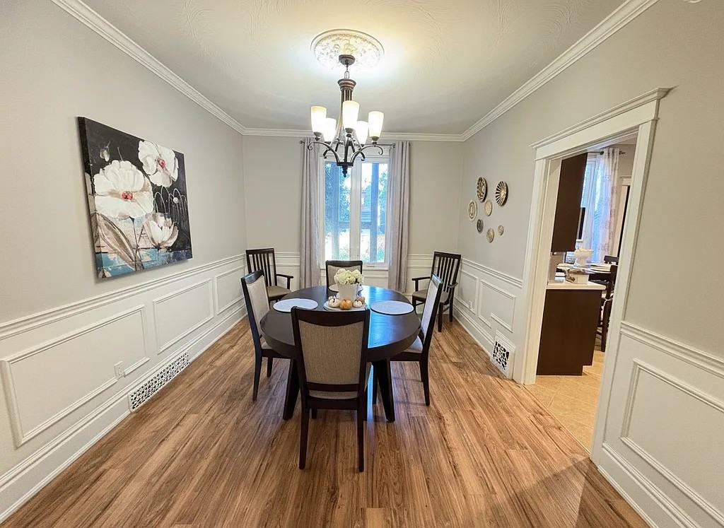 691 Wilson St - Photo 7 of 23