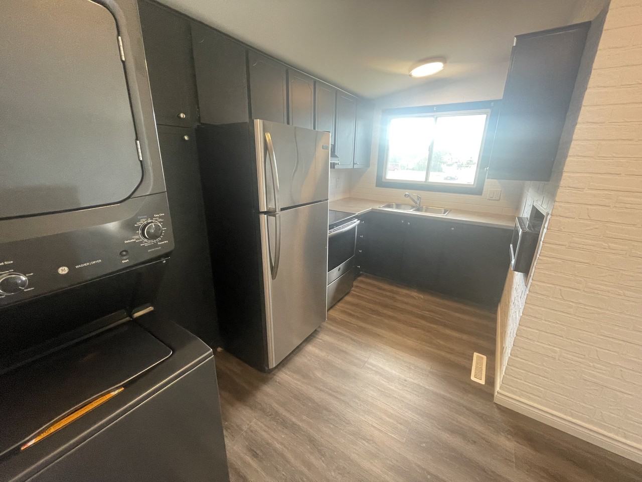 39 Lawfield Dr #1 - Photo 3 of 15