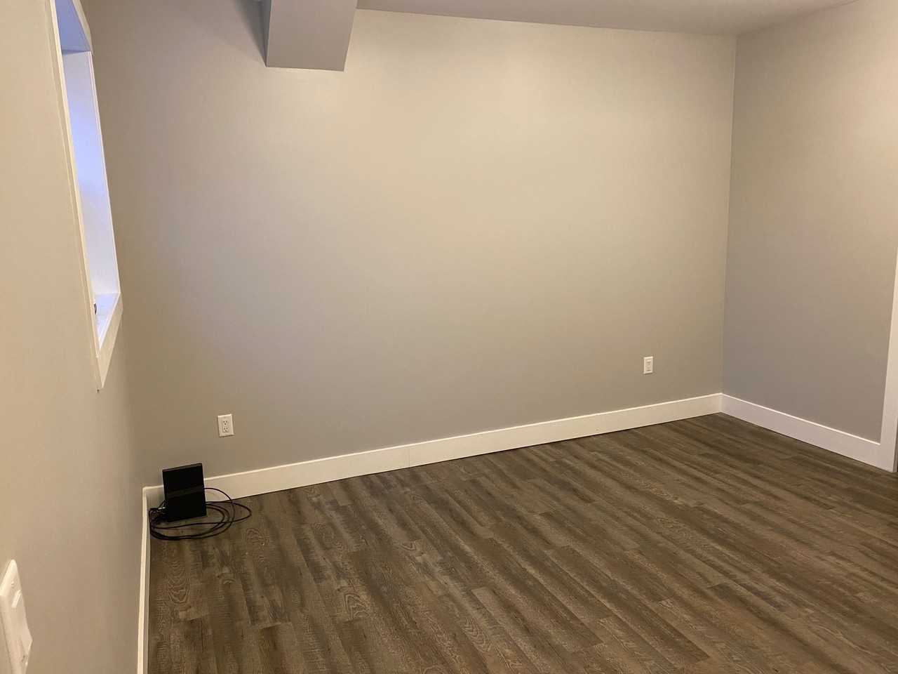 1143 Main St E #2 - Photo 5 of 14