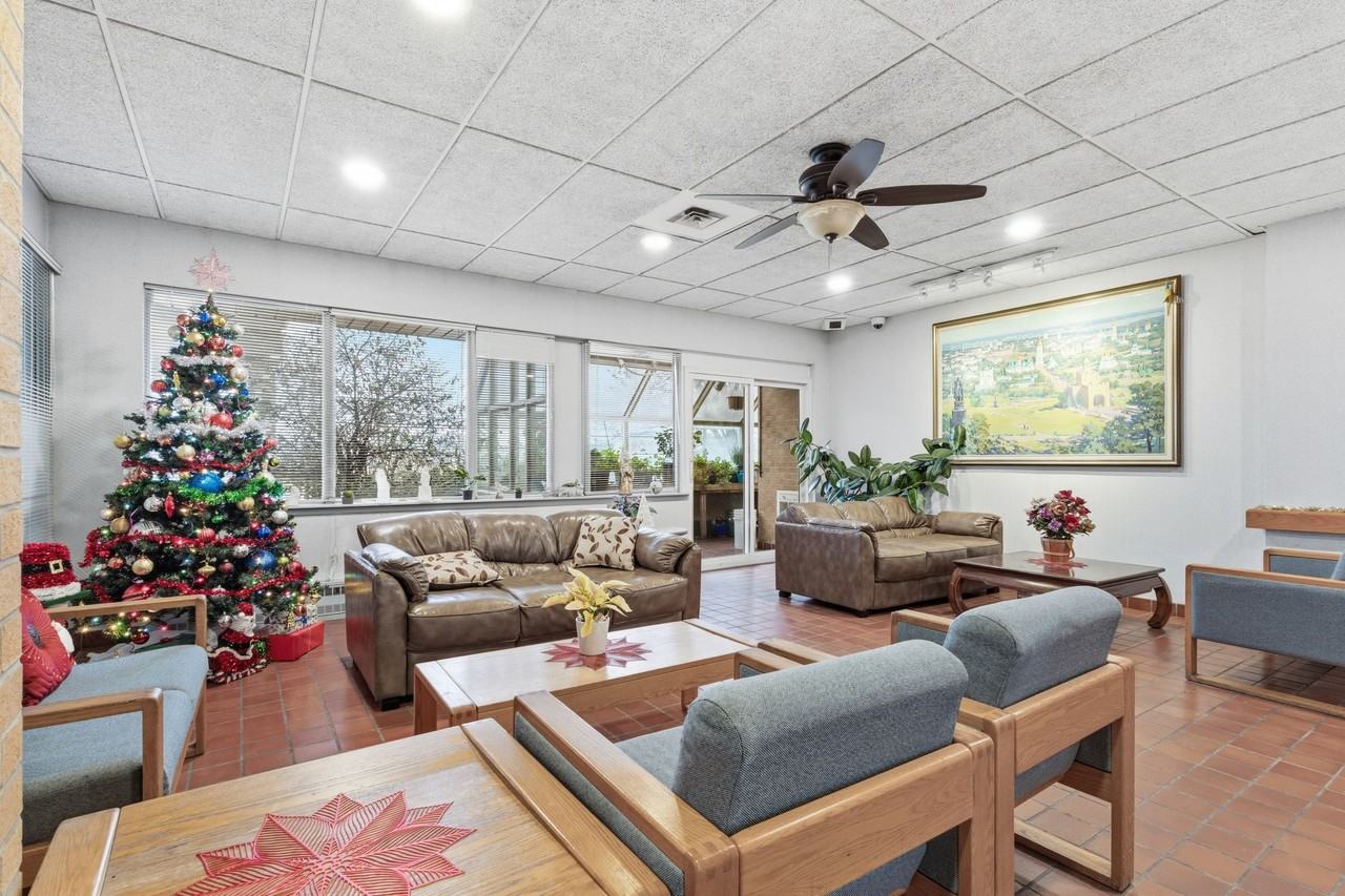 18 Mall Rd #412 - Photo 3 of 24