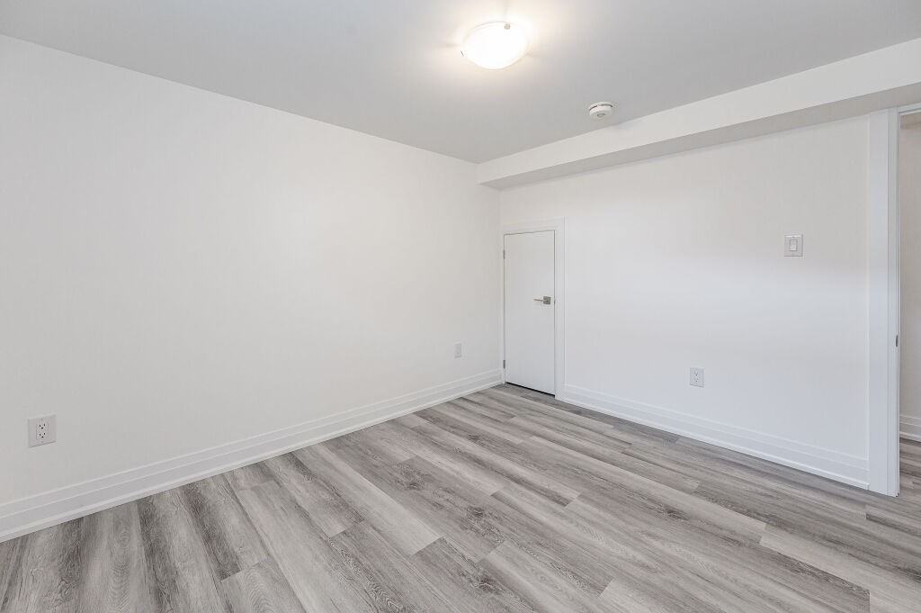 379 East 38th St #2 - Photo 7 of 18