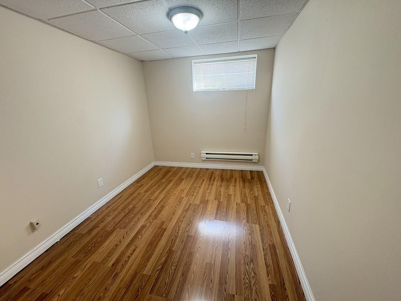 378 Barton St #4 - Photo 4 of 6