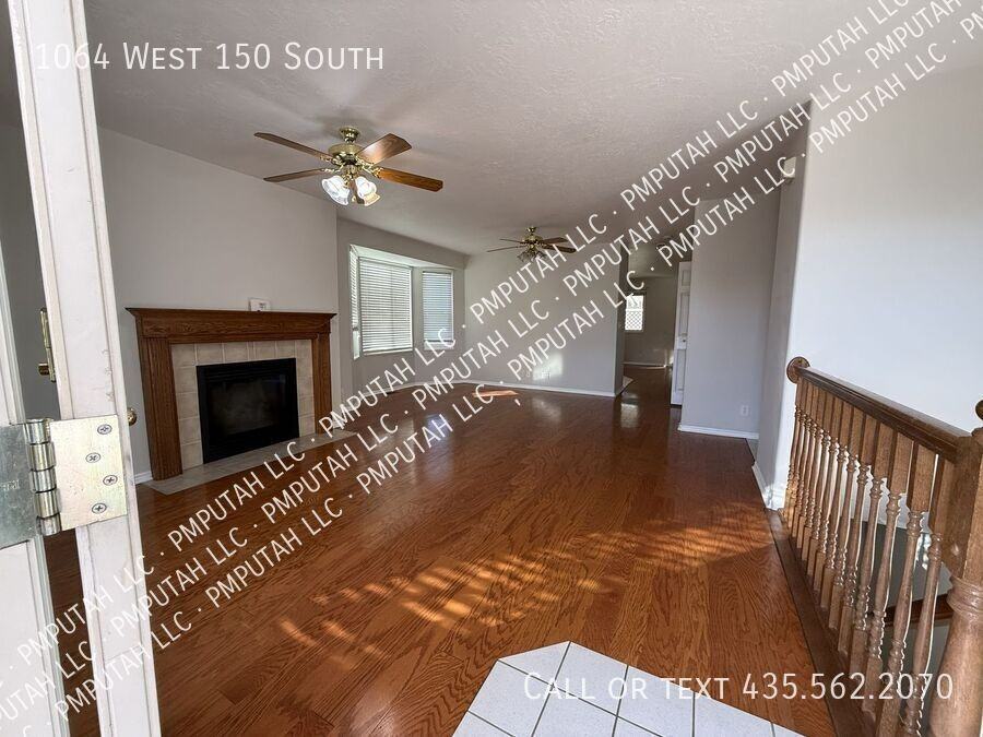 1064 W 150 S - Photo 3 of 28