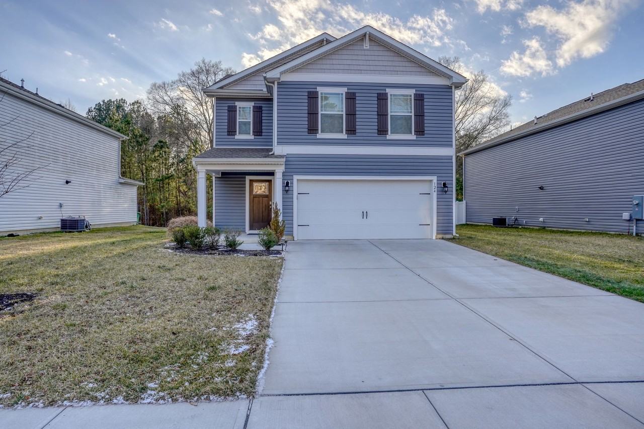 124 Currant Cir - Photo 3 of 40