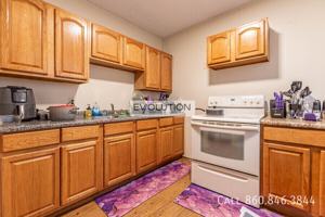featured image of 71 Williams St #D