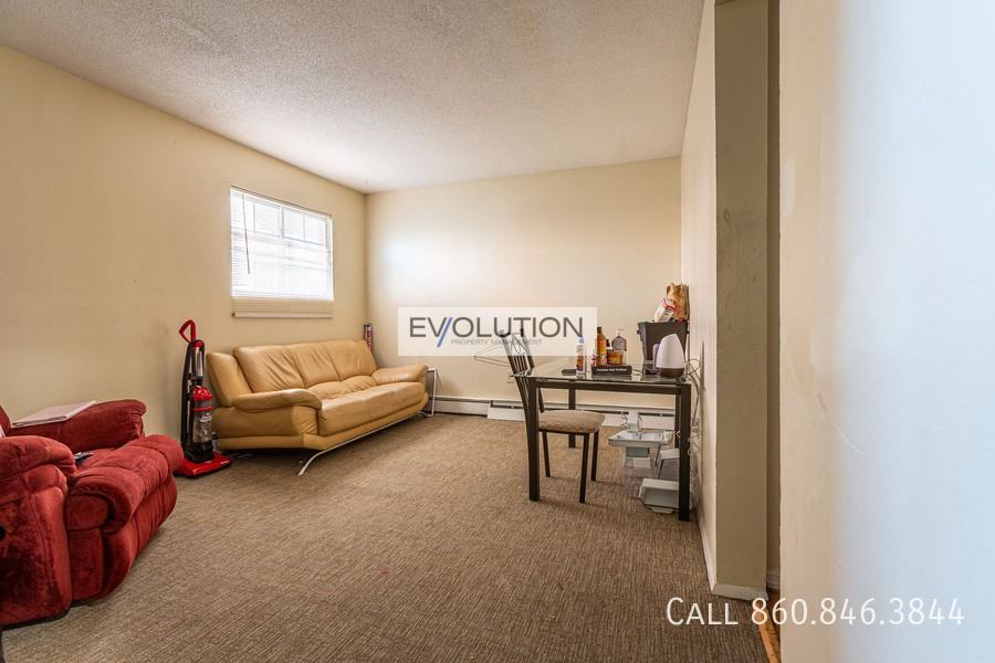 71 Williams St #D - Photo 4 of 19