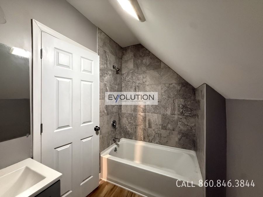 1 Sterling St #FL3 - Photo 5 of 11