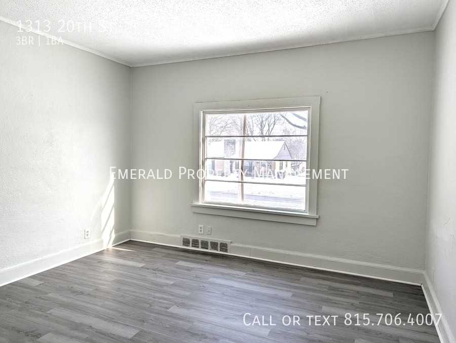 1313 20th St - Photo 2 of 18