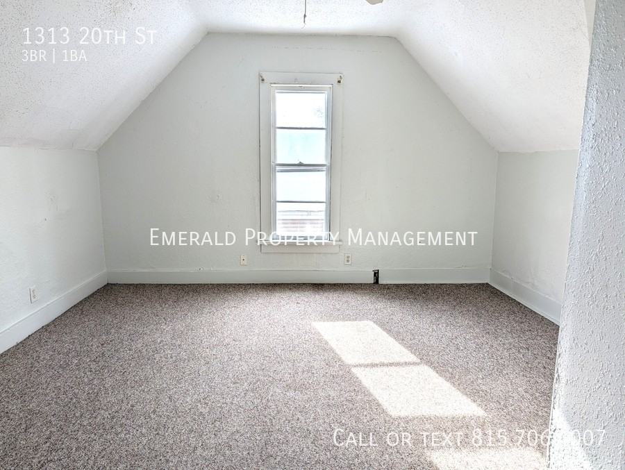 1313 20th St - Photo 7 of 18