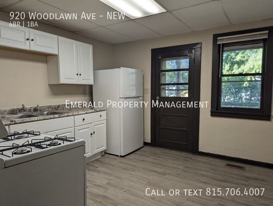 920 Woodlawn Ave #NEW - Photo 7 of 15