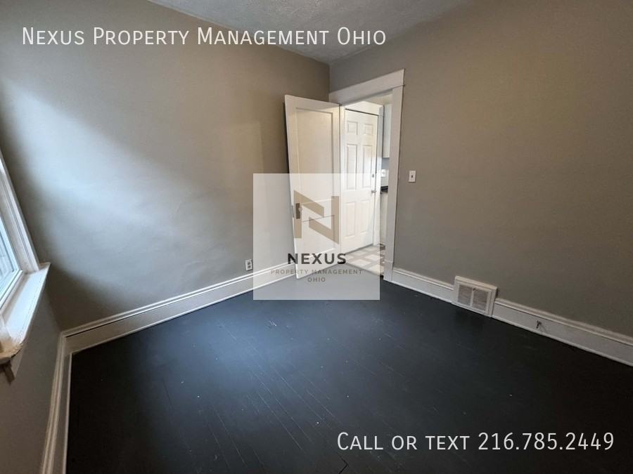 10008 Mount Auburn Ave #UP - Photo 7 of 12