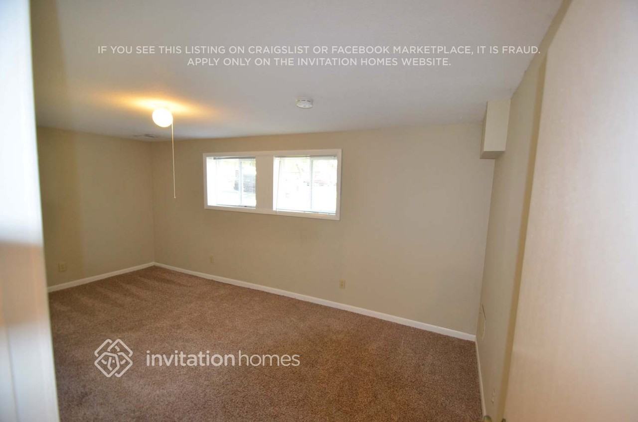 2601 E 121st St - Photo 6 of 8