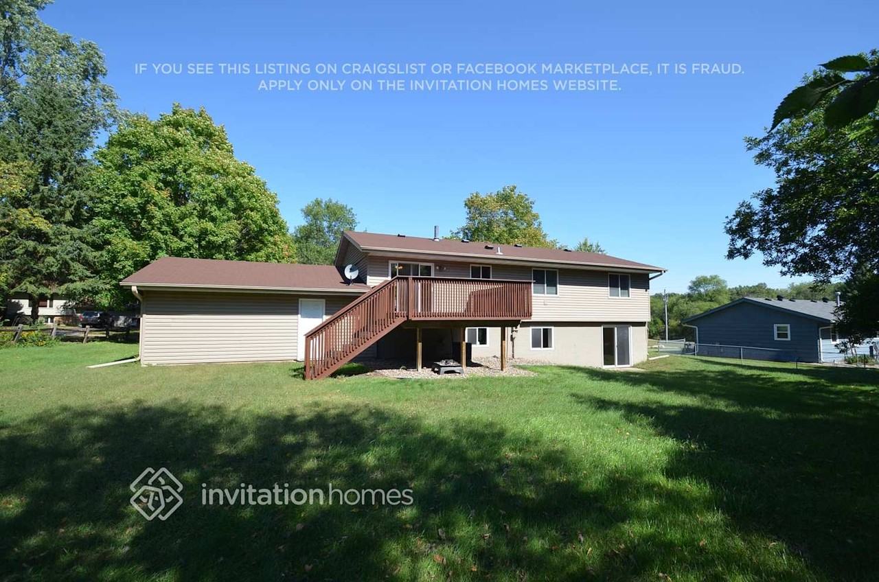 2601 E 121st St - Photo 7 of 8