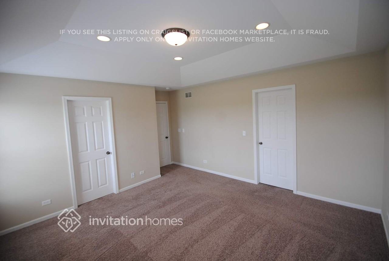 621 Lake Plumleigh Way - Photo 6 of 11