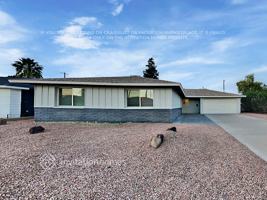 featured image of 1250 E Hermosa Dr